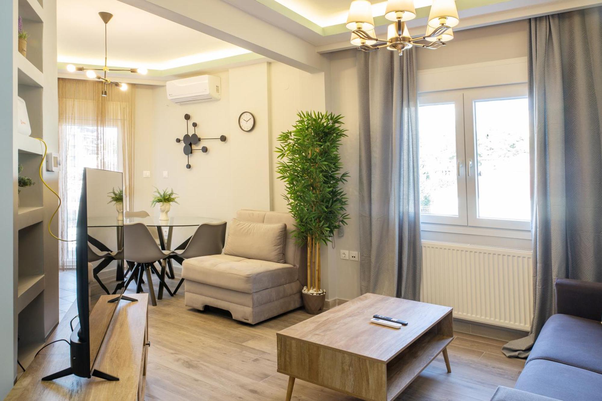 Spacetwo "Downtown Chill" By #Gimispace Lux Apt Солун Екстериор снимка